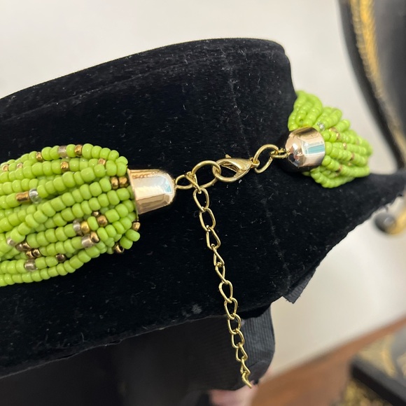 23 strand lime green seed bead necklace 18-20”. NIP weighted. Gold focal slide. - Picture 4 of 7